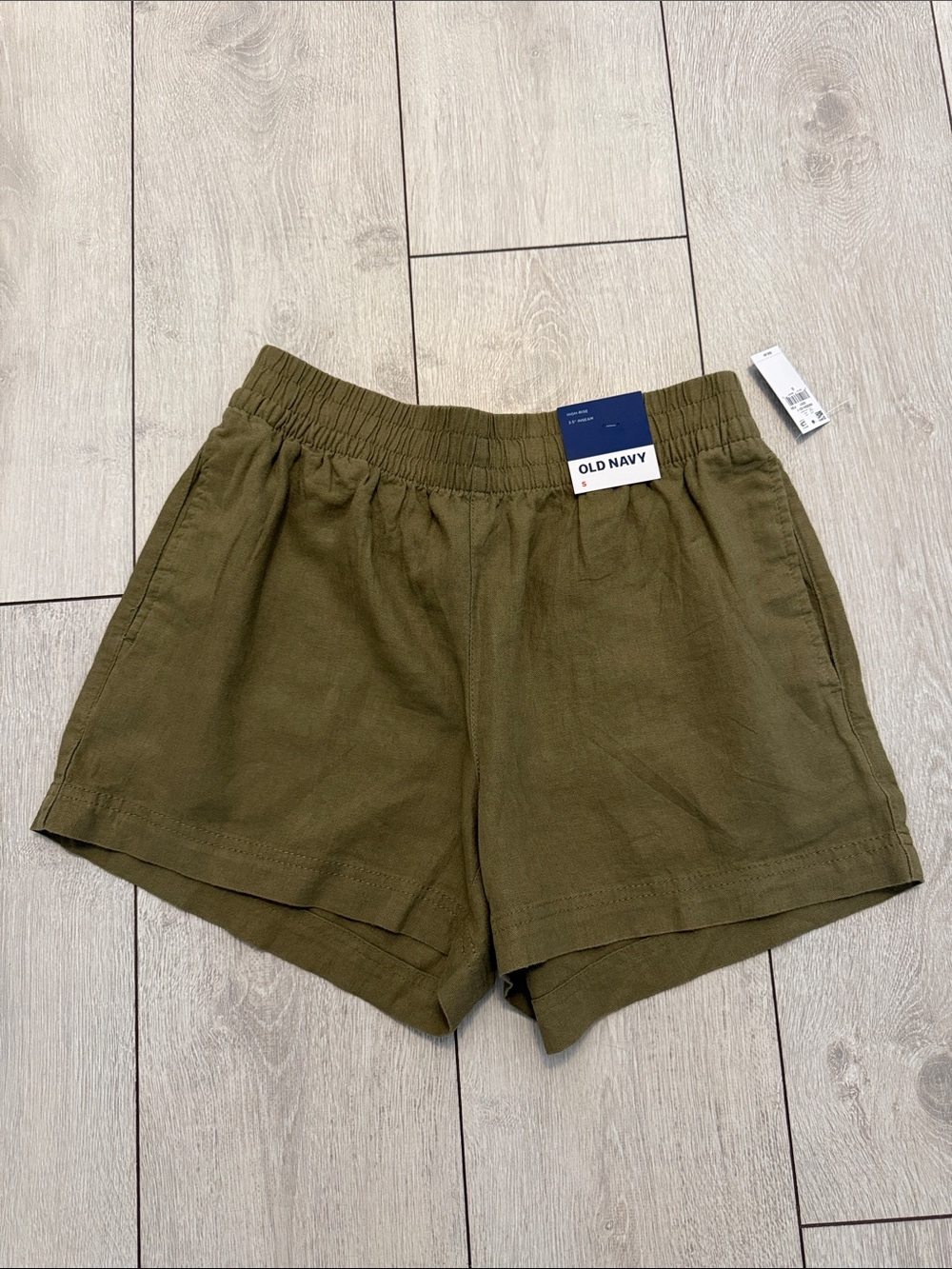 Old Navy Olive Green Women's Elastic Waist Shorts, NWT, S